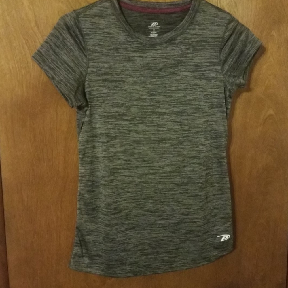 Black & Gray Performace Athletic Tshirt S